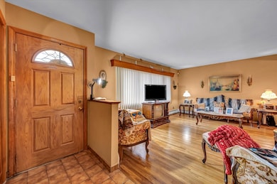 42 Wendy Rd, Trumbull, CT 06611 - photo 4