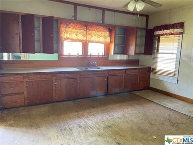 10203 Community Center Rd, Moody, TX 76557 - photo 4