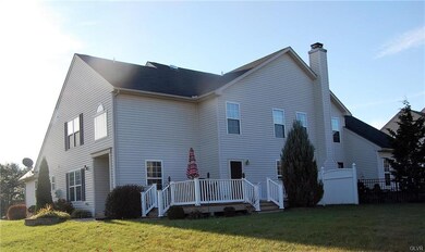 2034 Rolling Meadow Dr, Macungie, PA 18062 - photo 4