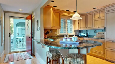 Entrance & Kitchen