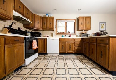 207 Lowell St, Somerville, MA 02144 - photo 7