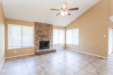 4031 Rocky Ledge Dr, Balch Springs, TX 75180 - photo 2