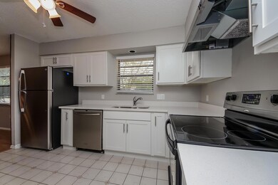 004-photo-kitchen-9026055