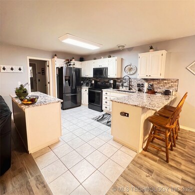 8408 E Norman St, Broken Arrow, OK 74014 - photo 7