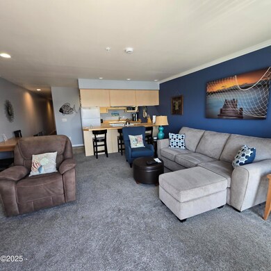 890 SE Bay Blvd unit 316, Newport, OR 97365 - photo 3