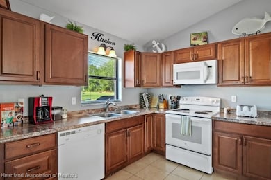 310 Villaway, Sebring, FL 33876 - photo 3