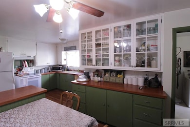 419 W Grand Ave, Arco, ID 83213 - photo 4