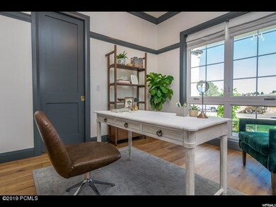 1862 E Quail Crest Ln, Sandy, UT 84092 - photo 4