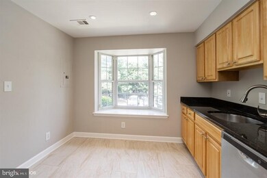 14127 Yorkshire Woods Dr, Silver Spring, MD 20906 - photo 4