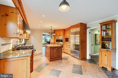 2117 Pot Spring Rd, Lutherville Timonium, MD 21093 - photo 2