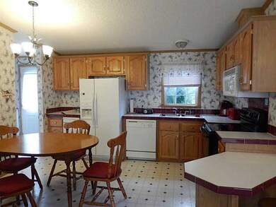 17 Spotted Owl Ct, Tiverton, RI 02878 - photo 4