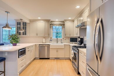 76Pine Kitchen
