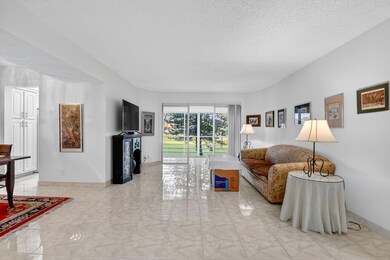 3810 Via Poinciana unit 206, Lake Worth, FL 33467 - photo 7