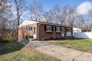 8663 Mockingbird Ln, Cincinnati, OH 45231 - photo 2