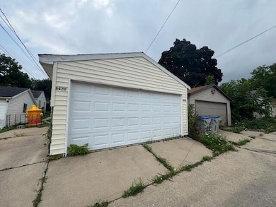 6420 W Moltke Ave, Milwaukee, WI 53210 - photo 5