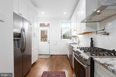 1137 6th St NE, Washington, DC 20002 - photo 7