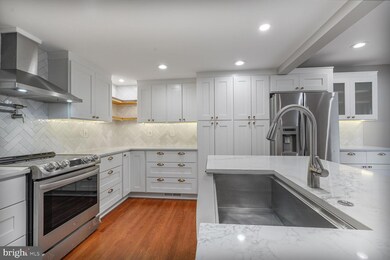 11022 Saffold Way, Reston, VA 20190 - photo 5