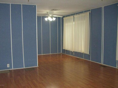 VIEW OF THE DINING ROOM FROM GREATROOM