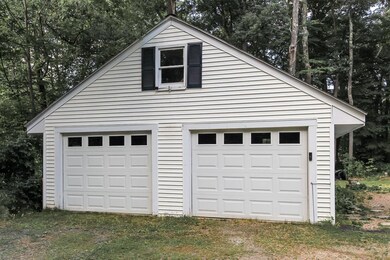 223 Appletree Rd, Auburn, NH 03032 - photo 2