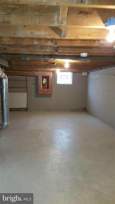 2605 Woodland Ave, Baltimore, MD 21215 - photo 6