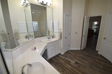 3303 Deer Trail Dr, Alvin, TX 77511 - photo 6