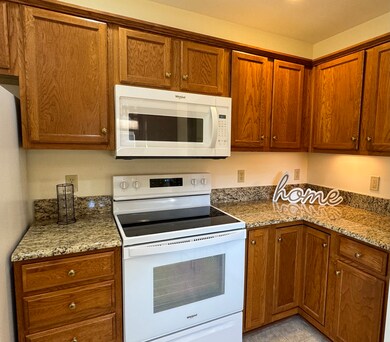 3176 Potomac Ct, Columbus, IN 47203 - photo 5