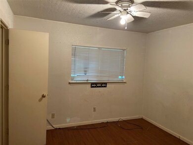 14206 Cluster Pines Ct, Houston, TX 77066 - photo 7