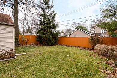 197_Brevoort backyard