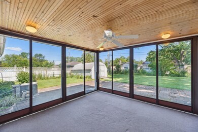 103 Buckeye St, Three Oaks, MI 49128 - photo 4