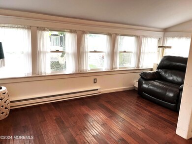 35 Burlington Ave unit Front, Leonardo, NJ 07737 - photo 5