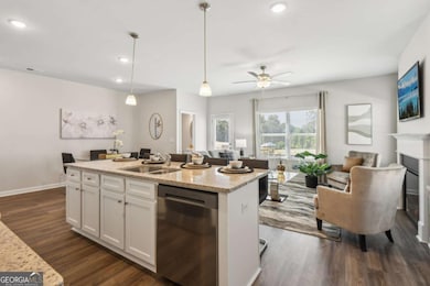 6346 Warbler Ct, Morrow, GA 30260 - photo 6