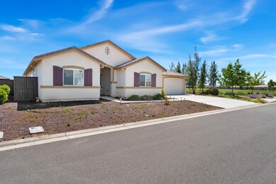 2074 Abbeylane Way, Plumas Lake, CA 95961 - photo 2