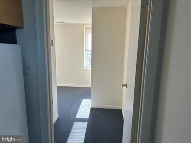 4522 Baker St unit 8, Philadelphia, PA 19127 - photo 7