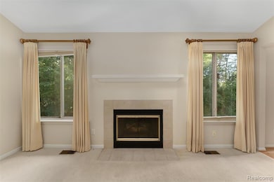 3120 Point of the Woods Dr, West Bloomfield, MI 48324 - photo 4