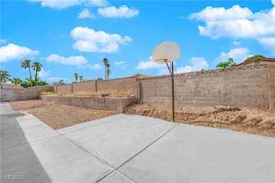 7274 Pinebrook Cir, Las Vegas, NV 89147 - photo 5