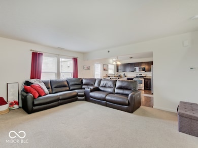 11614 Tahoe Way, Indianapolis, IN 46235 - photo 3