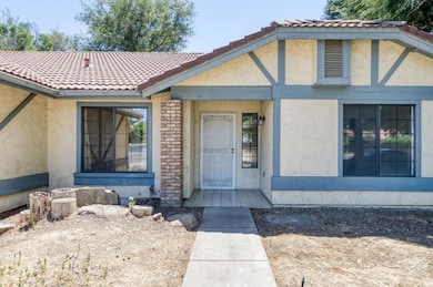 2536 Barstow Ave, Clovis, CA 93611 - photo 3