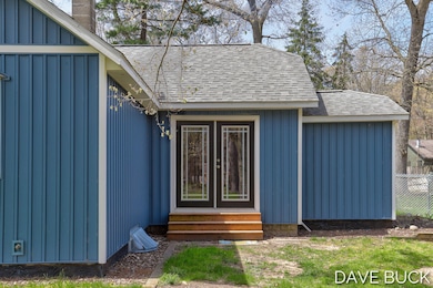 4-web-or-mls-15242-152nd-ave