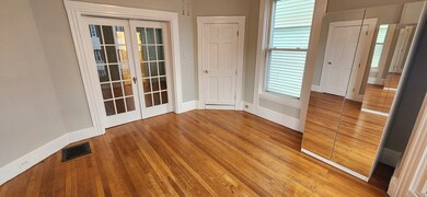 842 E 5th St, Boston, MA 02127 - photo 4