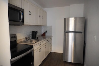 Warwick Condominiums, Atlantic City, NJ 08401 - photo 2