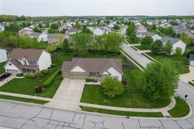 12120 Bears Way, Fishers, IN 46037 - photo 3