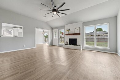 1211 Castle Creek St, Shawnee, OK 74804 - photo 6