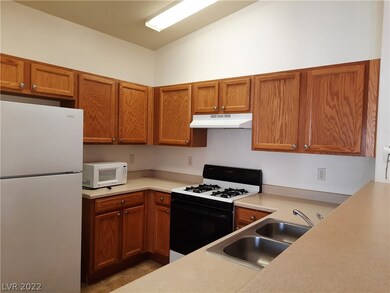 Laminate counters in kitchen