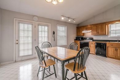 10213 Greenfield Park Rd-16