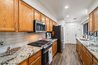 09-Kitchen