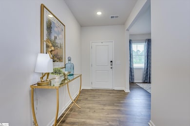 1021 Skidaway Dr, Spartanburg, SC 29303 - photo 2