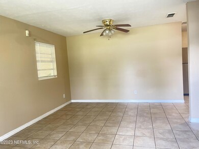 8039 Jacques Dr, Jacksonville, FL 32210 - photo 4