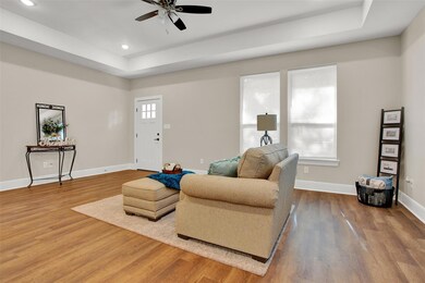 1016 Pine St, Bonham, TX 75418 - photo 3