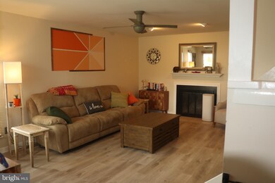 101 Adams Rd unit 403, Harleysville, PA 19438 - photo 6