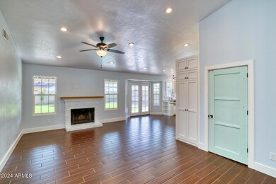 37 S Rita Ln, Chandler, AZ 85226 - photo 3